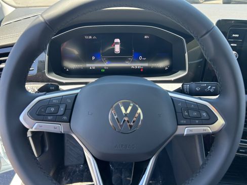 New 2026 Volkswagen Jetta SE FWD image 9
