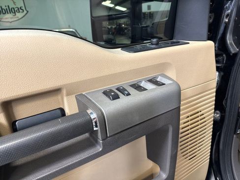 Used 2016 Ford F250 Lariat w/ Lariat Ultimate Package image 25