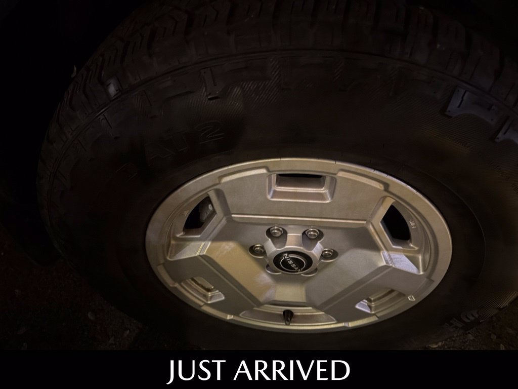 Used 2024 Nissan Frontier SV w/ Hardbody Edition AWD/4WD image 9