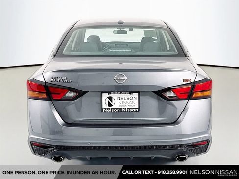 Certified 2025 Nissan Altima 2.5 SR FWD image 6