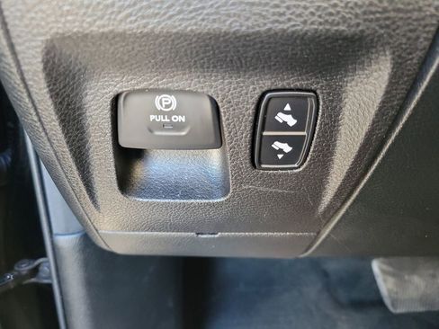 Used 2020 RAM 1500 Limited w/ Body Color Bumper Group image 33