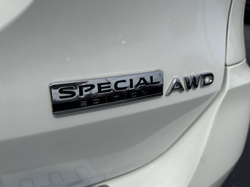 Used 2019 Nissan Rogue S w/ Special Edition Package AWD/4WD image 78