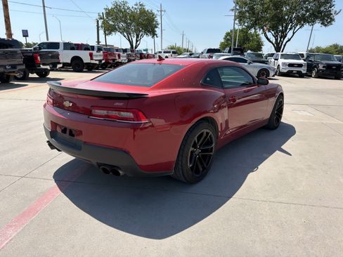 Used 2015 Chevrolet Camaro SS w/ SS Performance Package RWD image 4