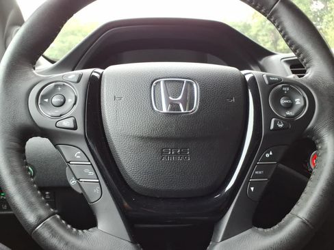 Used 2017 Honda Ridgeline RTL-E image 16