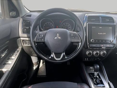 Used 2024 Mitsubishi Outlander Sport SE AWD/4WD image 5