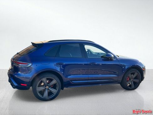 Used 2023 Porsche Macan S AWD/4WD image 4