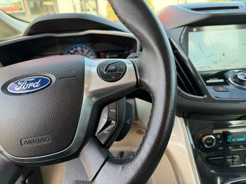 Used 2016 Ford C-MAX Energi SEL w/ Equipment Group 302A FWD image 14