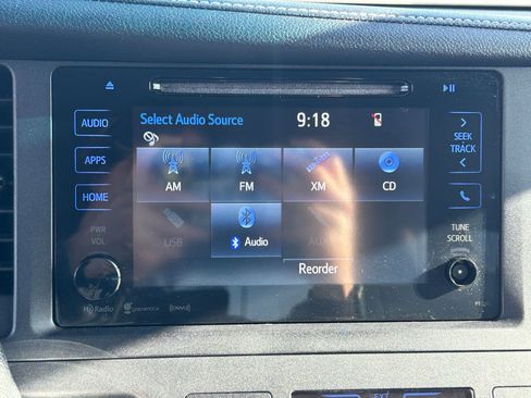Used 2016 Toyota Sienna XLE FWD image 20