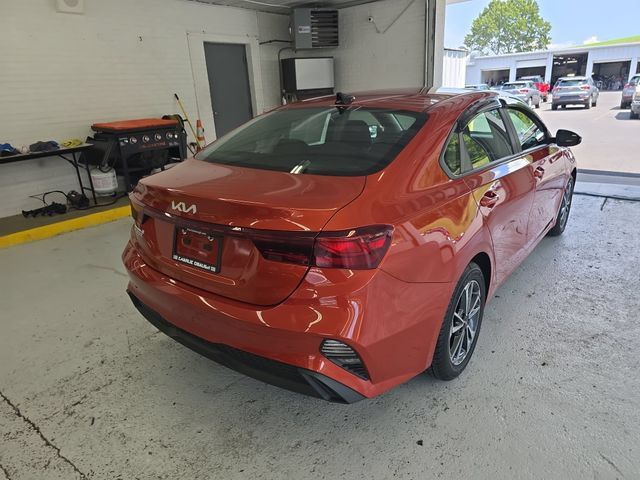 Certified 2024 Kia Forte LXS w/ LXS Technology Package FWD image 5