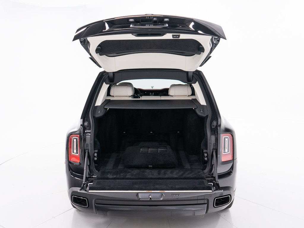Certified 2023 Rolls-Royce Cullinan Black Badge w/ Driver's Package AWD/4WD image 52