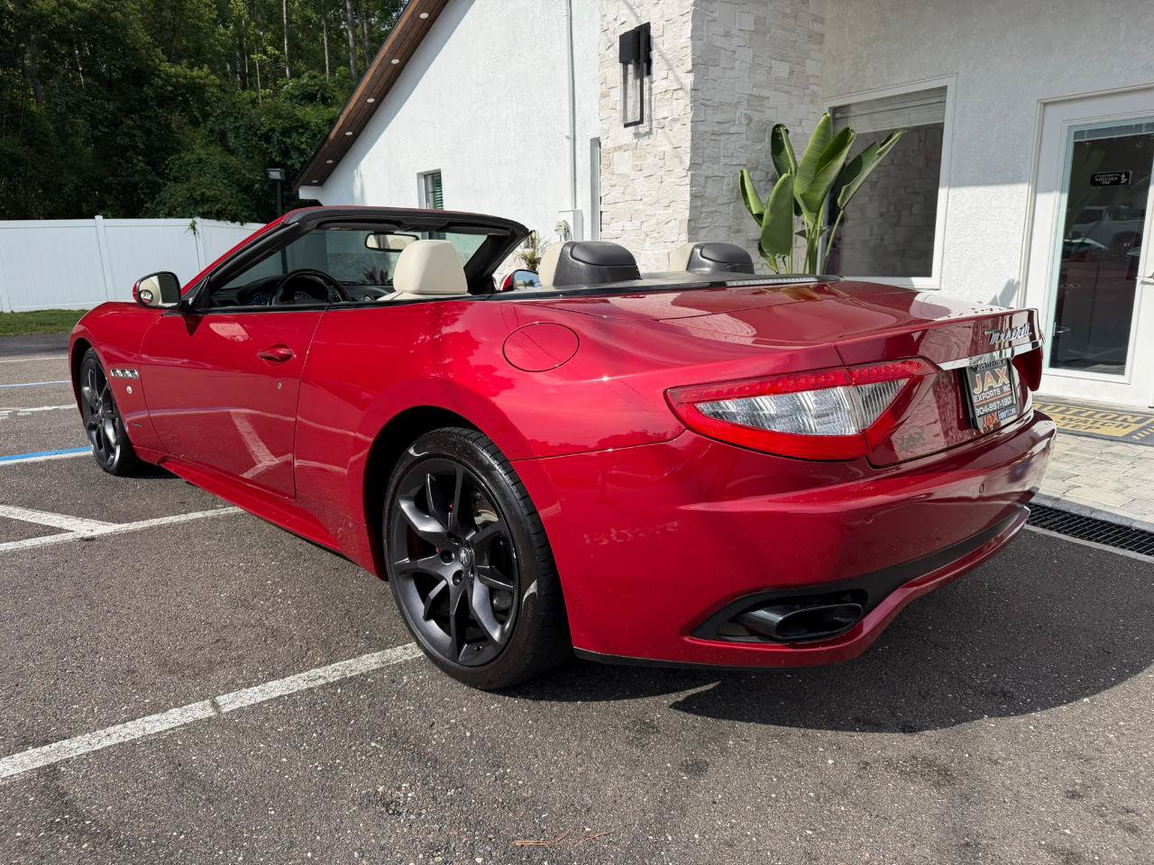 Used 2012 Maserati GranTurismo Sport RWD image 12