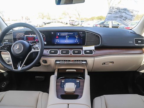 New 2024 Mercedes-Benz GLE 350 4MATIC image 9