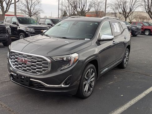 Used 2020 GMC Terrain Denali w/ Denali Premium Package image 5