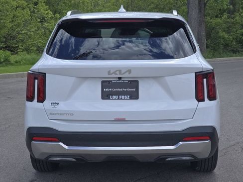 Used 2026 Kia Sorento S w/ S Panoramic Sunroof Package FWD image 15