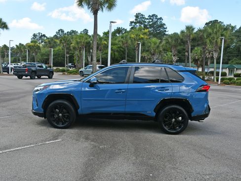 Certified 2024 Toyota RAV4 SE w/ Convenience Package AWD/4WD image 5