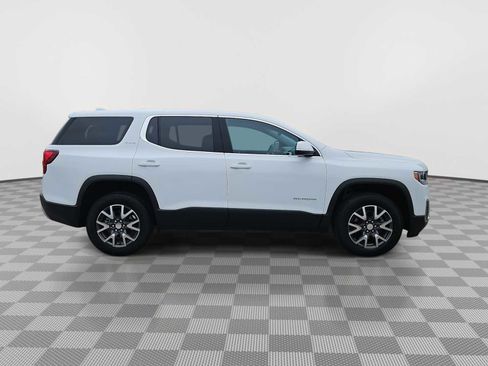 Certified 2023 GMC Acadia SLE w/ LPO, Floor Liner Package FWD image 9