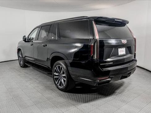 Used 2023 Cadillac Escalade ESV Sport AWD/4WD image 6