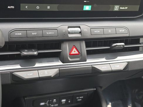 New 2026 Kia K4 EX image 17