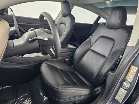 Used 2020 Tesla Model 3 Standard Range image 21