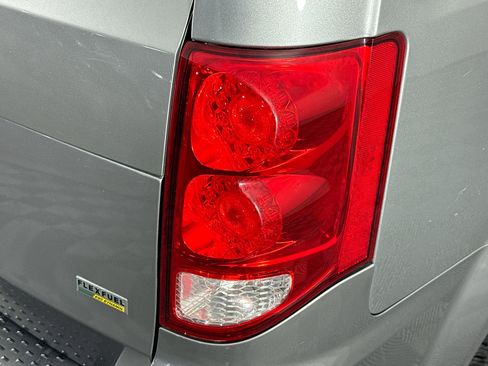Used 2017 Dodge Grand Caravan SE w/ Power Window Group FWD image 32