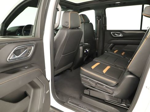 Used 2023 GMC Yukon XL AT4 w/ Technology Package AWD/4WD image 30