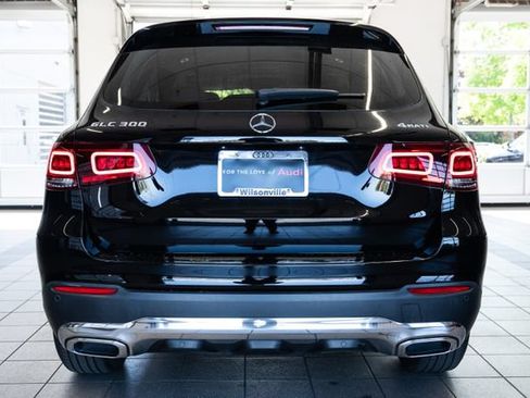 Used 2021 Mercedes-Benz GLC 300 4MATIC image 5