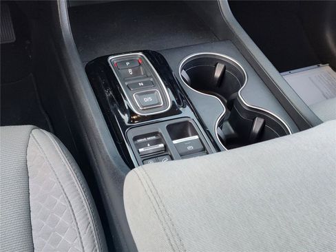 Used 2023 Honda Pilot LX image 18