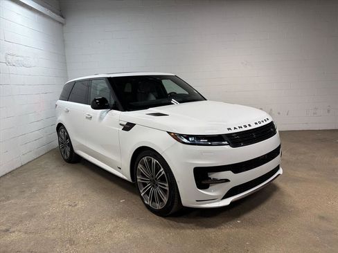 New 2026 Land Rover Range Rover Sport Dynamic SE AWD/4WD image 4