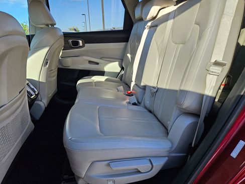 Used 2022 Kia Sorento S AWD/4WD image 29
