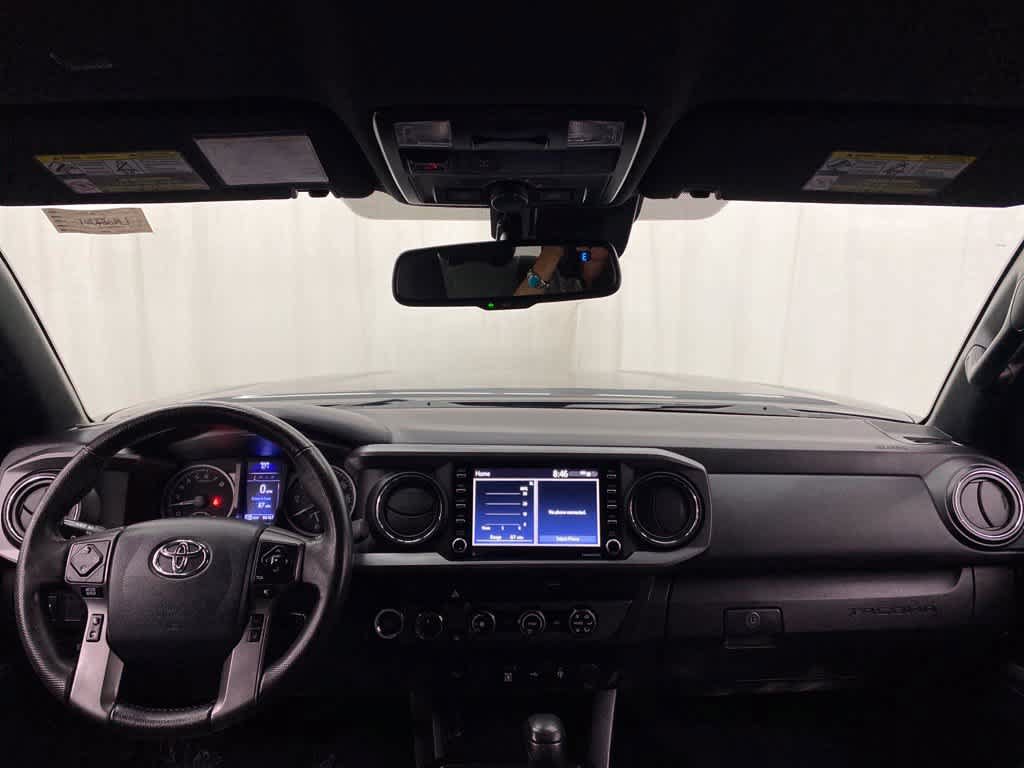 Used 2020 Toyota Tacoma TRD Off-Road AWD/4WD image 12