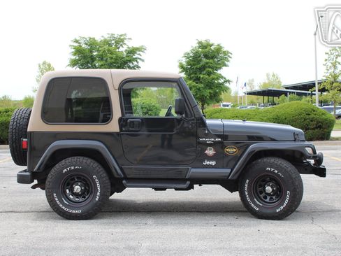 Used 2001 Jeep Wrangler Sahara AWD/4WD image 17