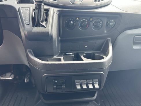 Used 2015 Ford Transit 150 XLT RWD image 13