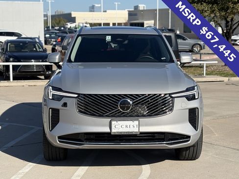 Certified 2025 Volvo XC90 B6 Plus image 3