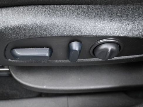 Used 2024 Chevrolet Equinox LS w/ LS Convenience Package FWD image 11