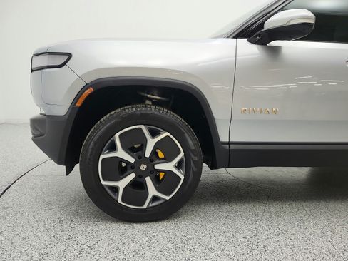 Used 2024 Rivian R1S Adventure Quad AWD/4WD image 19