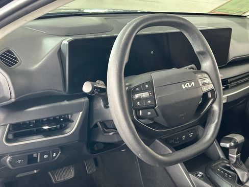 Used 2025 Kia K4 FWD image 19