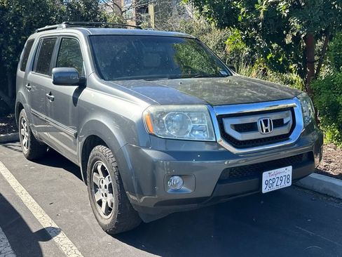 Used 2009 Honda Pilot Touring image 2