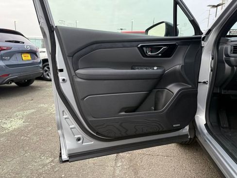 New 2025 Subaru Forester Limited image 15