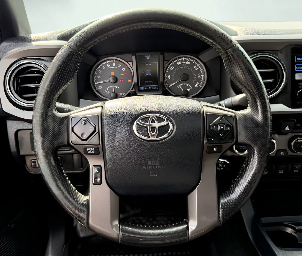 Used 2016 Toyota Tacoma TRD Off-Road AWD/4WD image 35