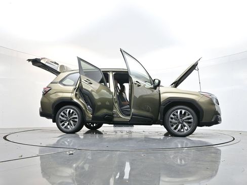 New 2025 Subaru Forester Touring image 41