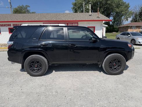 Used 2014 Toyota 4Runner SR5 Premium w/ Convenience Package AWD/4WD image 2