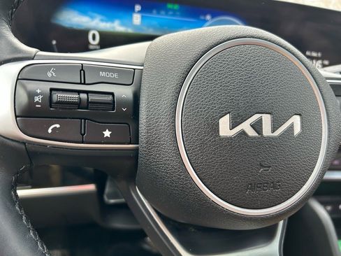 Used 2023 Kia Sportage SX image 25