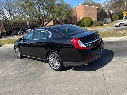 Used 2016 Lincoln MKS 4dr Sdn 3.7L AWD w/ Equipment Group 101A image 4
