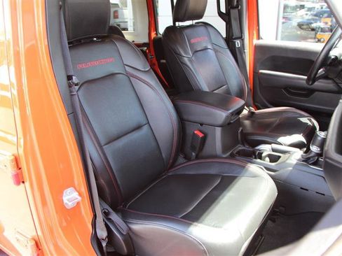 Used 2019 Jeep Wrangler Unlimited Rubicon w/ Steel Bumper Group AWD/4WD image 11