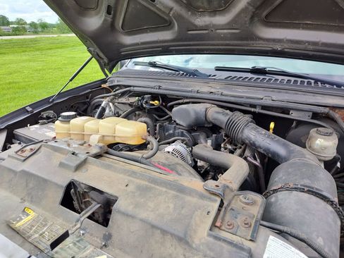 Used 2004 Ford F250 4x4 SuperCab Super Duty image 9