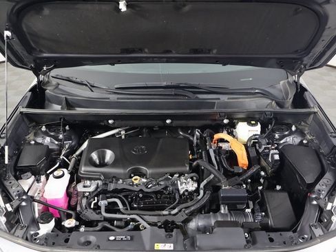 Used 2024 Toyota RAV4 XSE w/ Advanced Technology Package AWD/4WD image 15