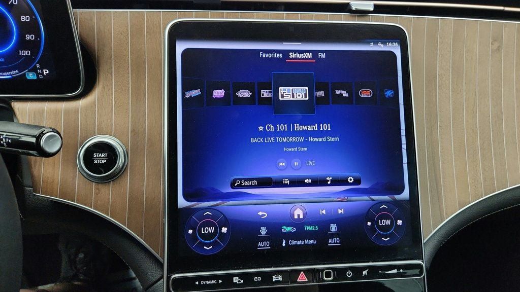 Used 2023 Mercedes-Benz EQE 350+ 4MATIC SUV w/ Pinnacle Trim Package image 17