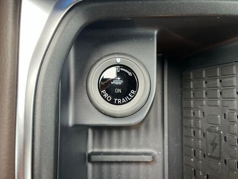 Certified 2025 Ford Expedition King Ranch image 11