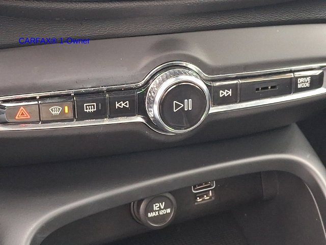 Used 2019 Volvo XC40 T5 Momentum AWD/4WD image 18
