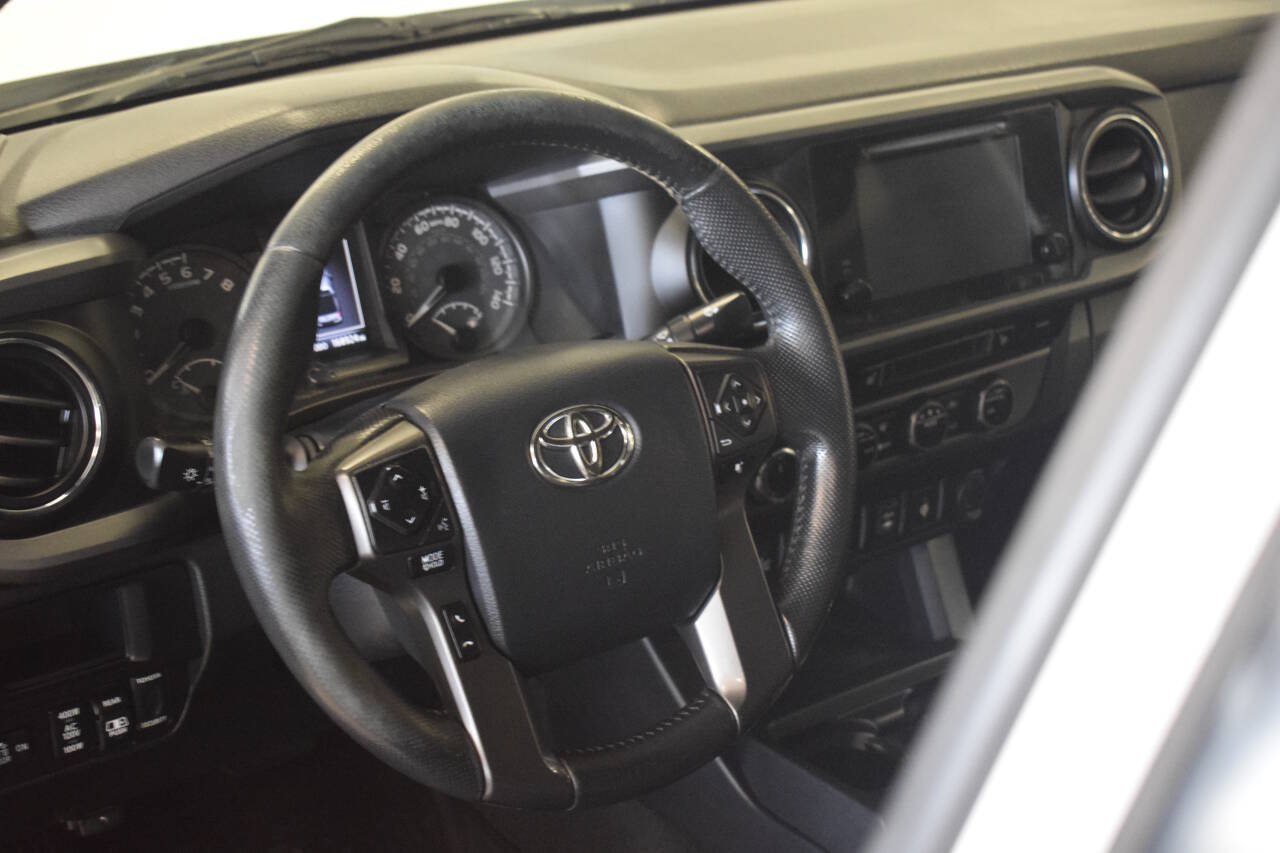 Used 2017 Toyota Tacoma TRD Pro AWD/4WD image 71